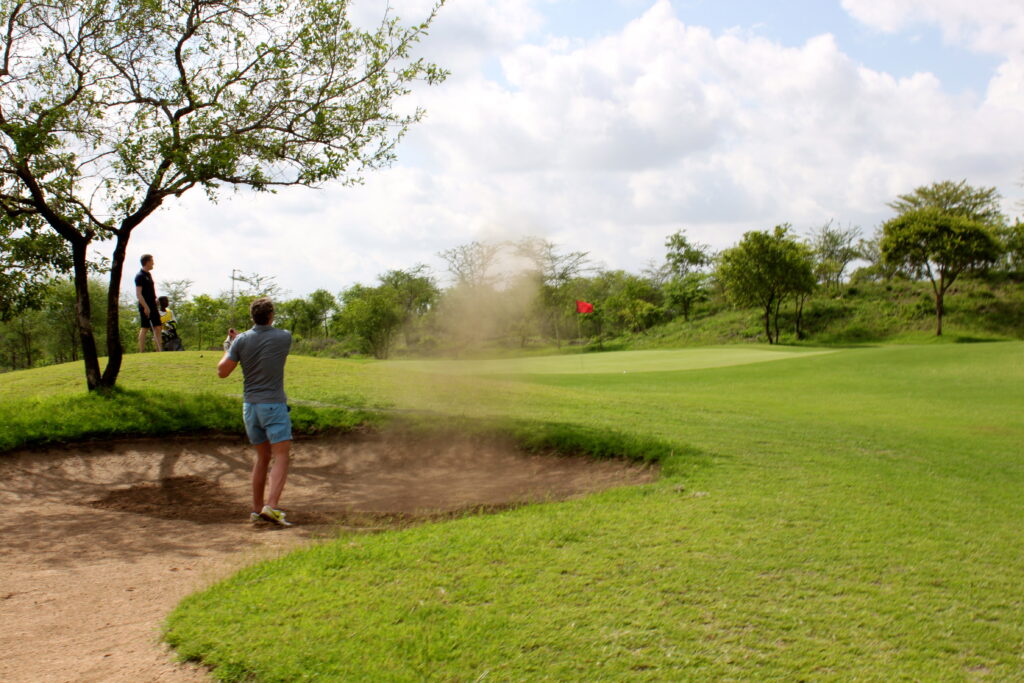 Tanzania-Serengeti-Golf